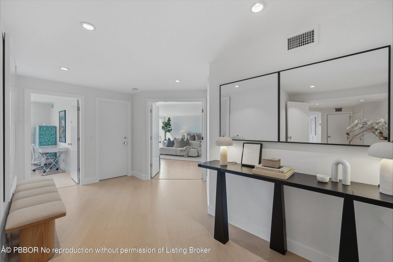 100 Sunrise Avenue, Unit 520/521, Palm Beach, FL 33480 Photo
