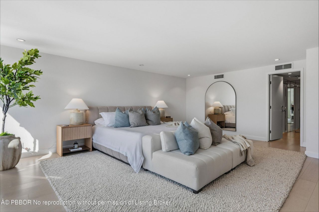 100 Sunrise Avenue, Unit 520/521, Palm Beach, FL 33480 Photo