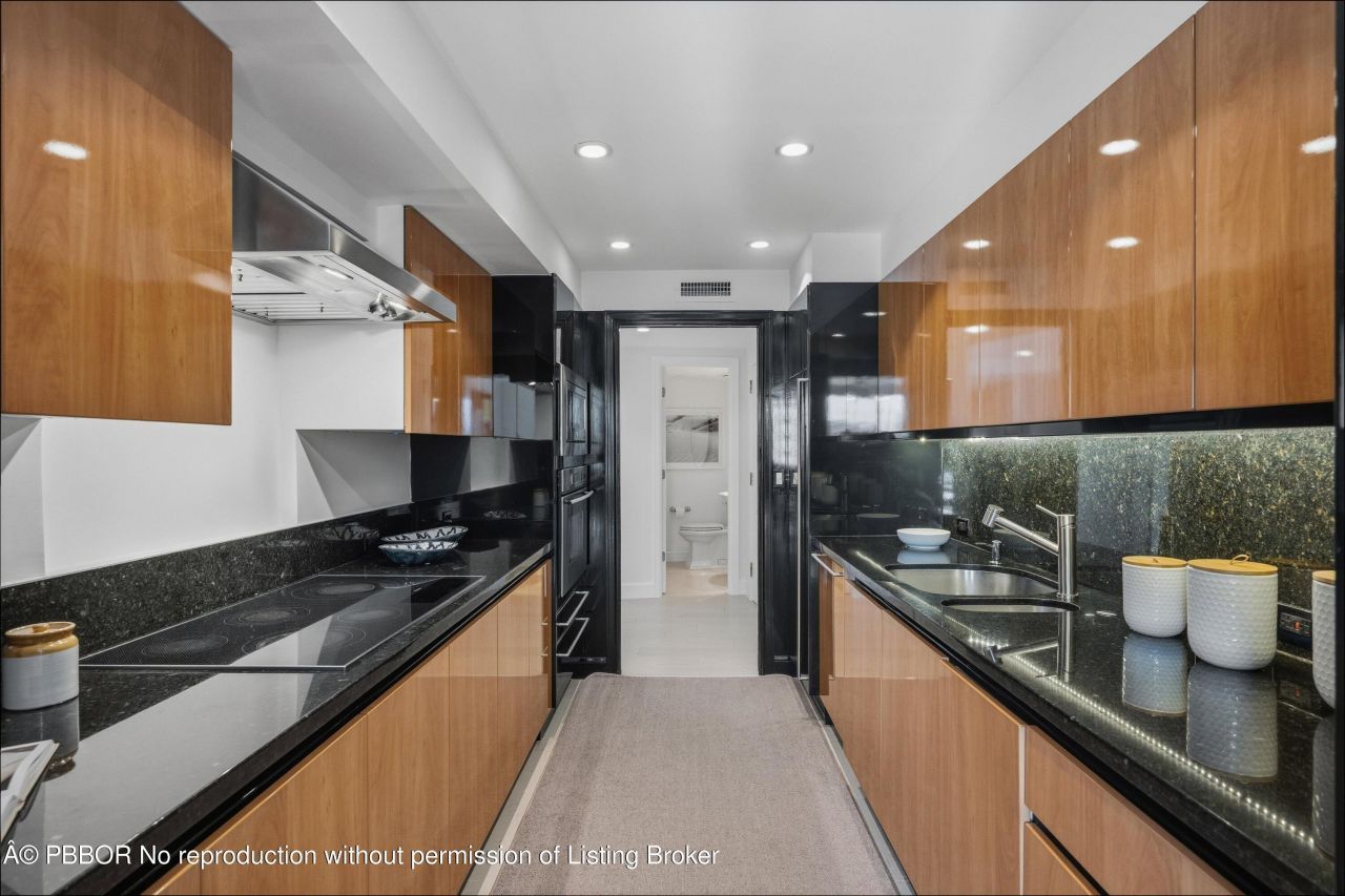 100 Sunrise Avenue, Unit 520/521, Palm Beach, FL 33480 Photo