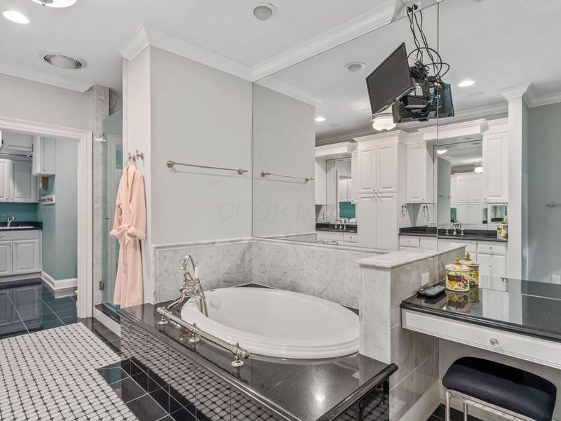 5735 Newbank Circle, Unit 303, Dublin, OH 43017 Photo 18