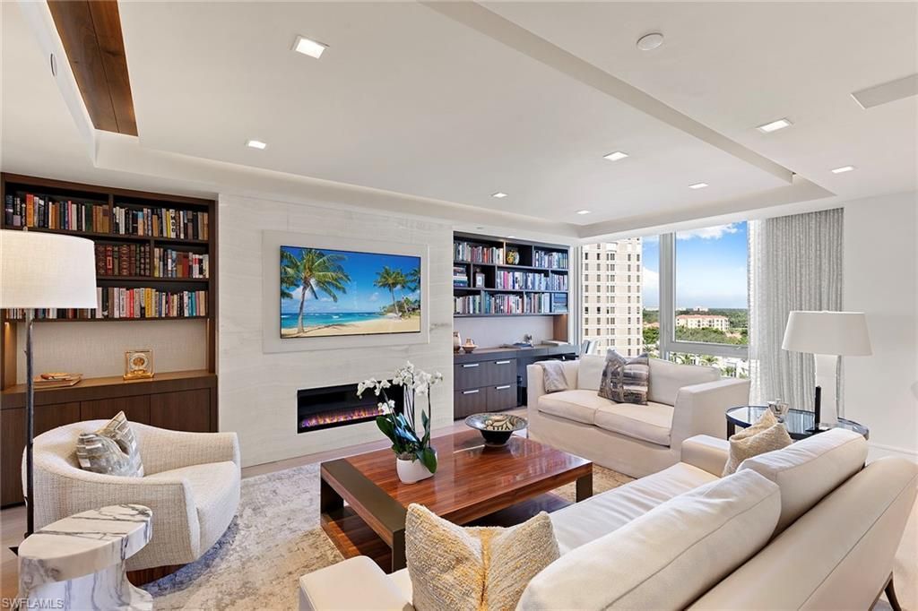 6897 Grenadier Blvd, Unit 902, Naples, FL 34108 Photo