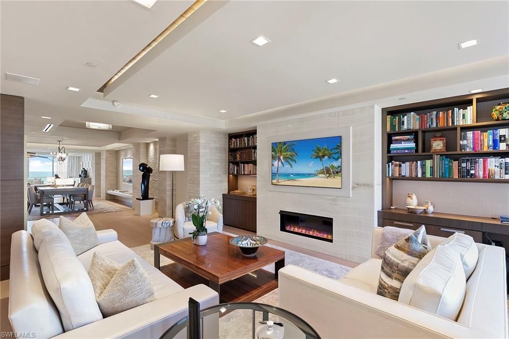 6897 Grenadier Blvd, Unit 902, Naples, FL 34108 Photo
