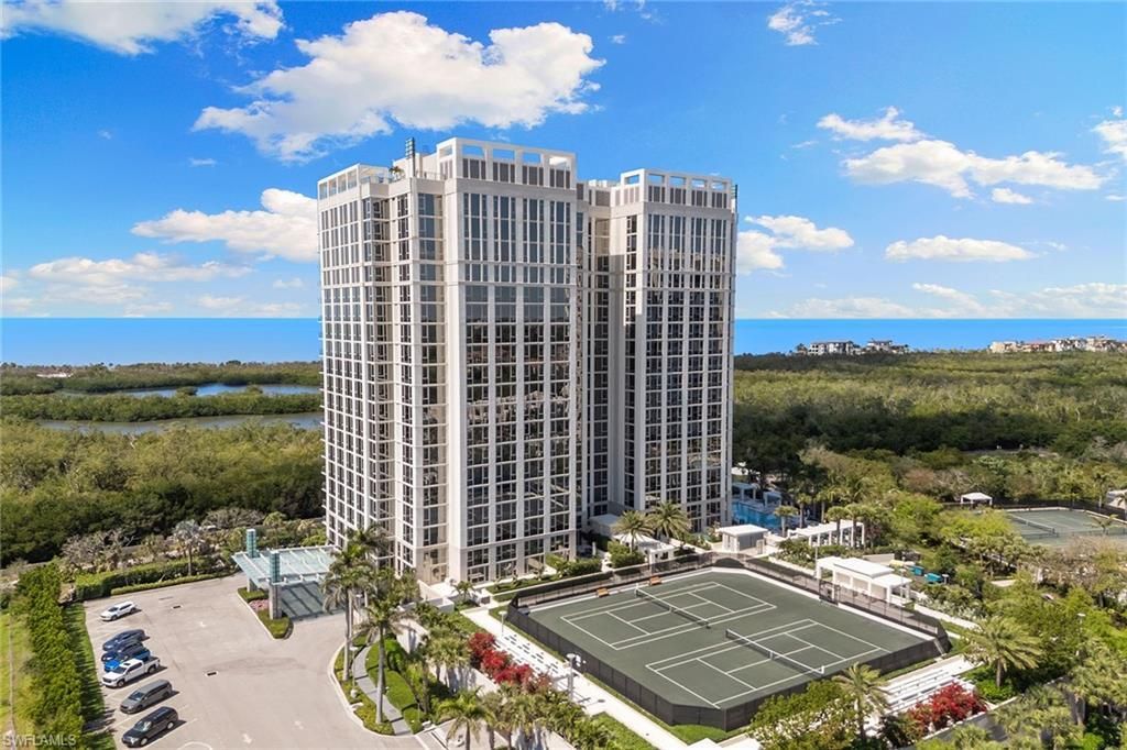 6897 Grenadier Blvd, Unit 902, Naples, FL 34108 Photo