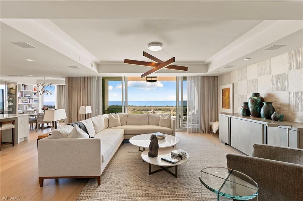 6897 Grenadier Blvd, Unit 902, Naples, FL 34108 Photo