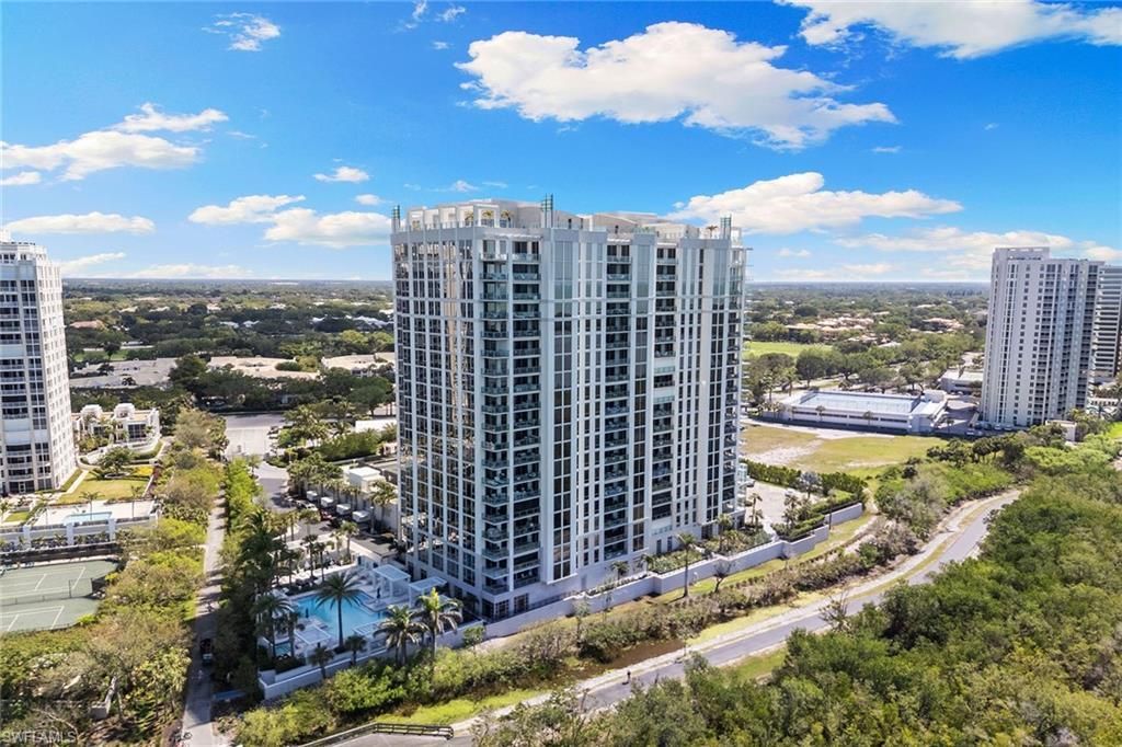 6897 Grenadier Blvd, Unit 902, Naples, FL 34108 Photo