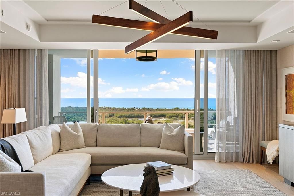 6897 Grenadier Blvd, Unit 902, Naples, FL 34108 Photo