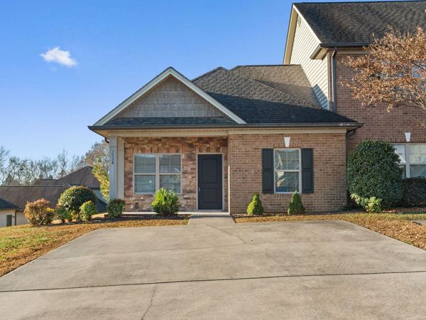 1738 Stonebriar Drive NE, Cleveland, TN 37312