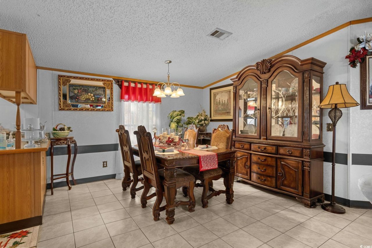 957 Jamestown Rd. Photo 5