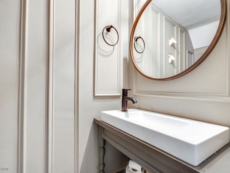 456 Merriman Road, Akron, OH 44303 Photo 17