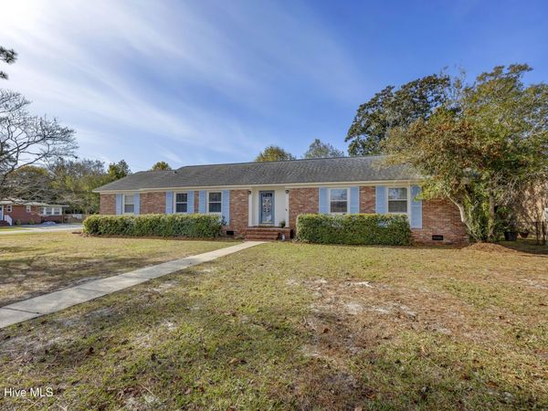 214 Longstreet Drive, Wilmington, NC 28412