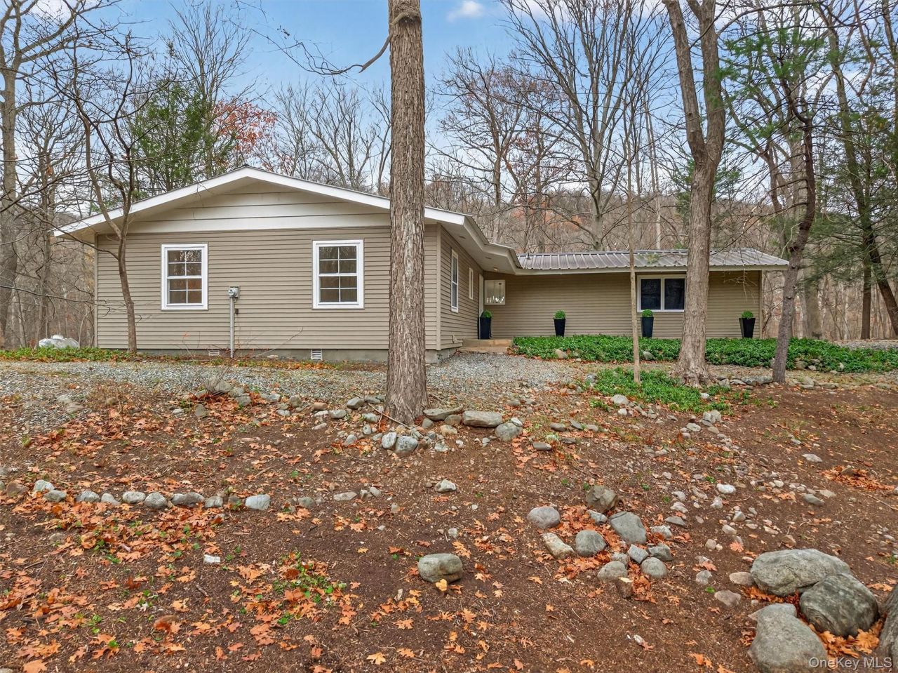 89 Maple Brook Road, Tuxedo Park, NY 10987 Main Photo