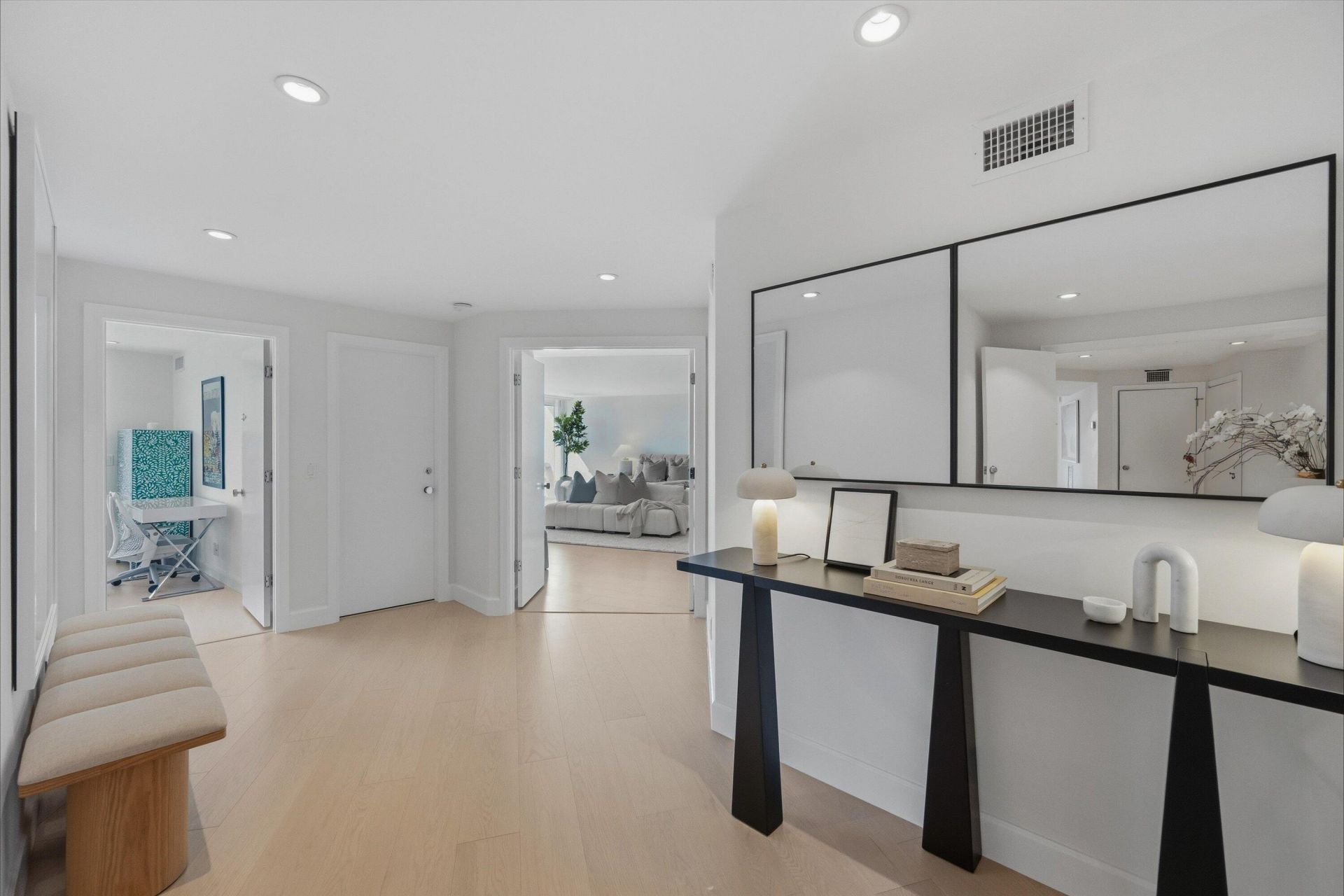 100 Sunrise Avenue, Unit 520/521, Palm Beach, FL 33480 Photo