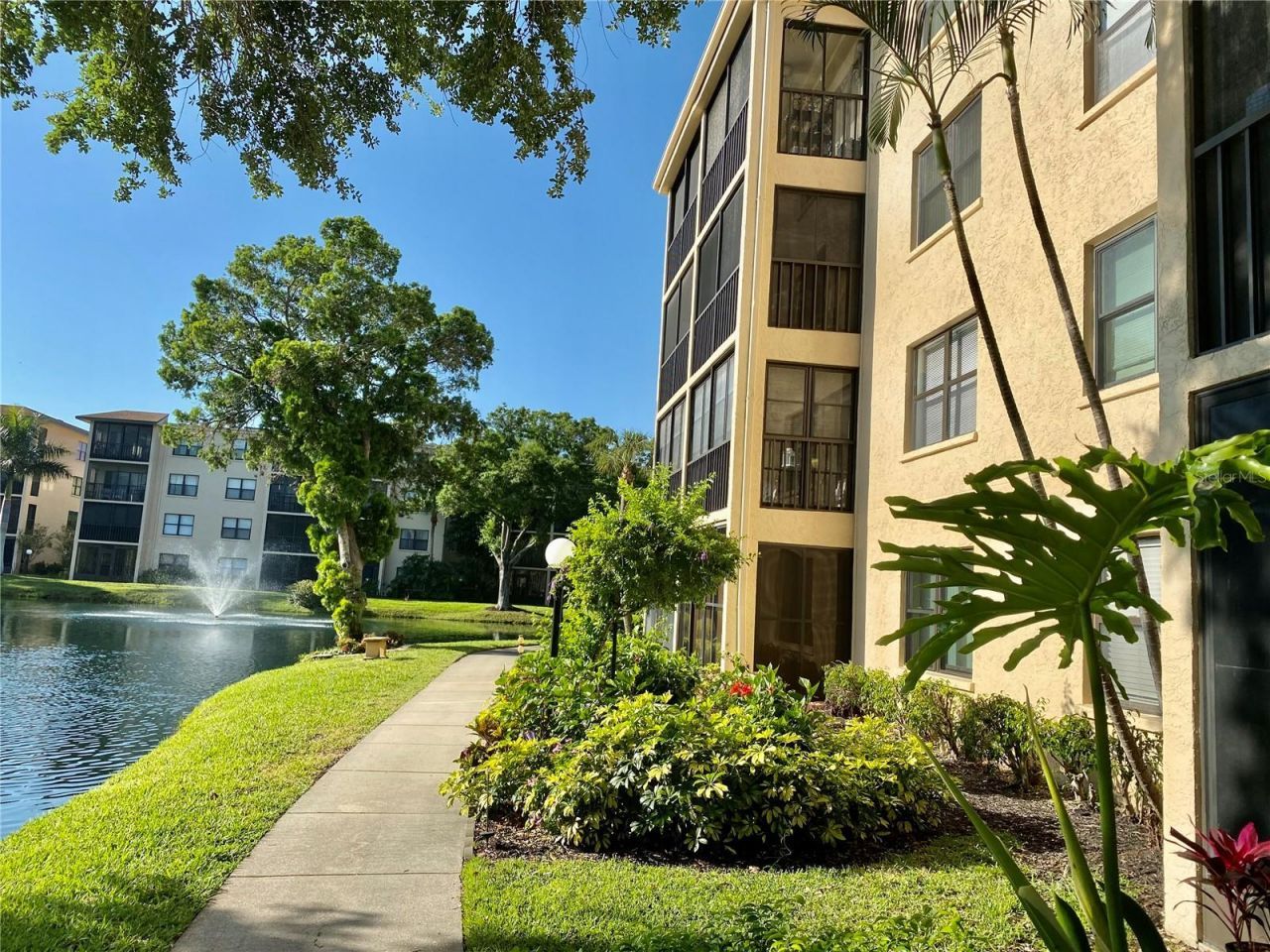 315 30th Avenue W, Unit B305, Bradenton, FL 34205 Photo