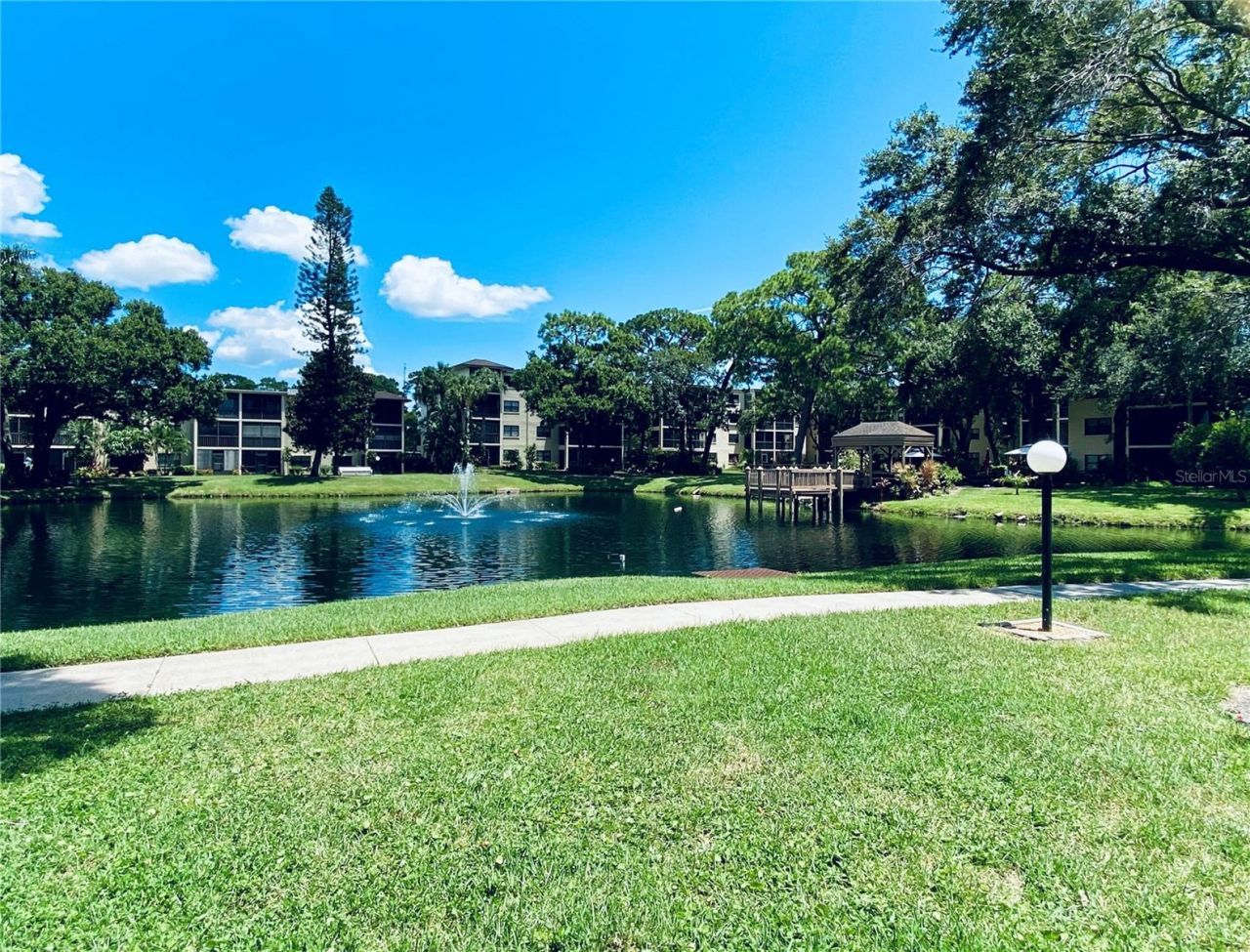 315 30th Avenue W, Unit B305, Bradenton, FL 34205 Photo