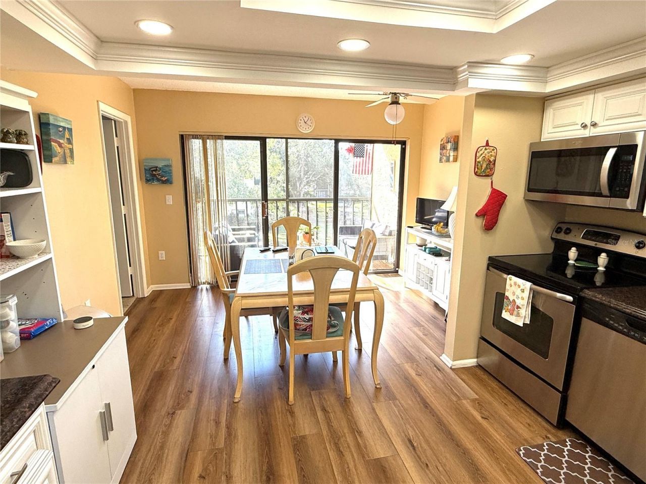 315 30th Avenue W, Unit B305, Bradenton, FL 34205 Photo