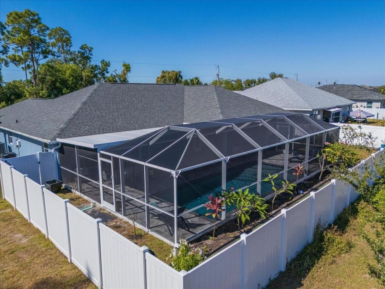 3739 NE 16th Avenue, Cape Coral, FL 33909 Photo