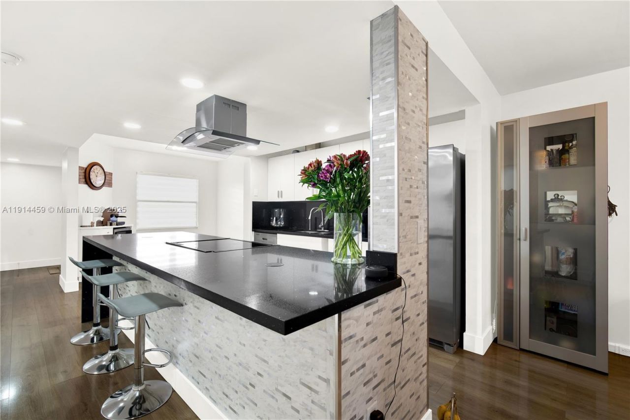 1100 SW 130th Ave, Unit 112H, Pembroke Pines, FL 33027 Photo