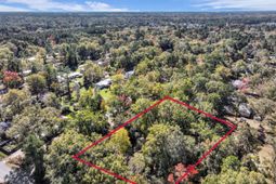 497 Renau Boulevard photo 4