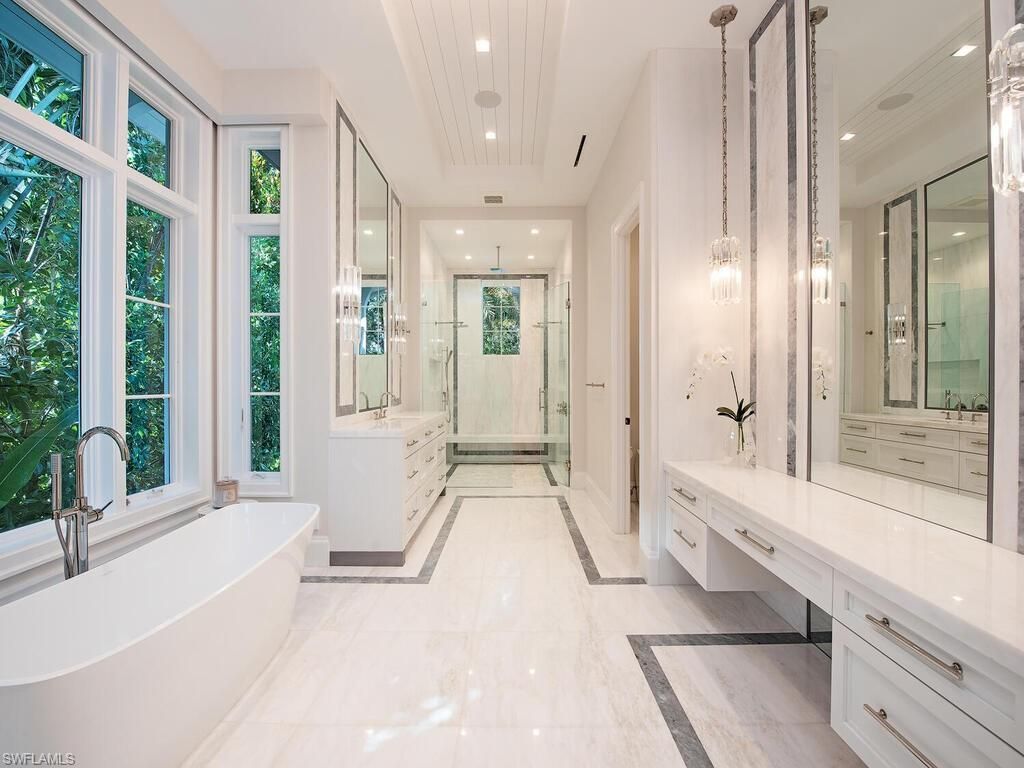 1675 Gordon Dr, Naples, FL 34102 Photo