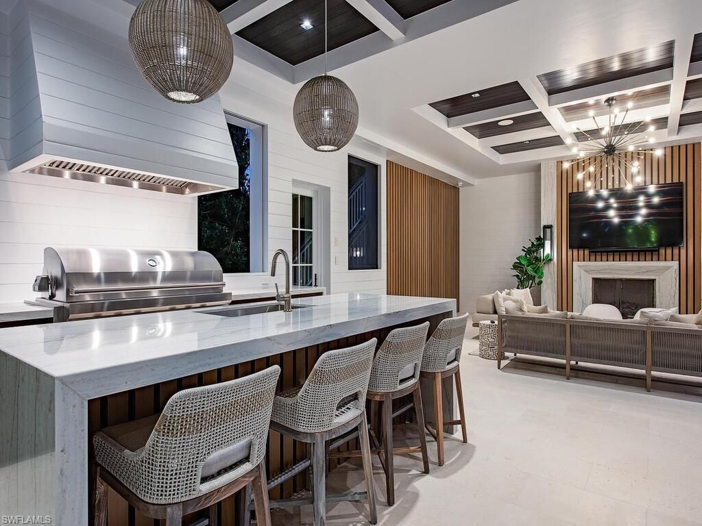 1675 Gordon Dr, Naples, FL 34102 Photo