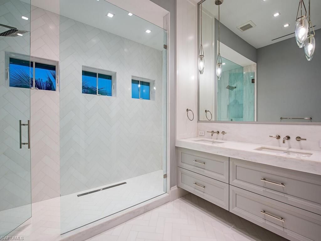 1675 Gordon Dr, Naples, FL 34102 Photo