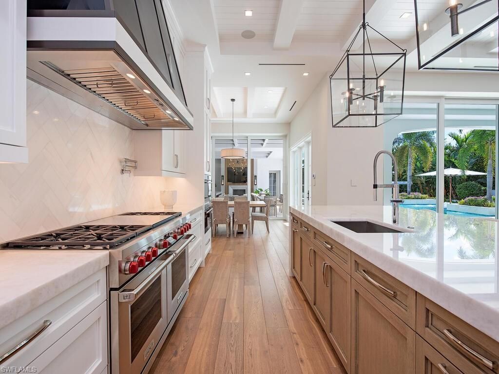 1675 Gordon Dr, Naples, FL 34102 Photo