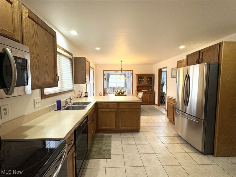 2003 E County Line Road, Mineral Ridge, OH 44440 Photo 12