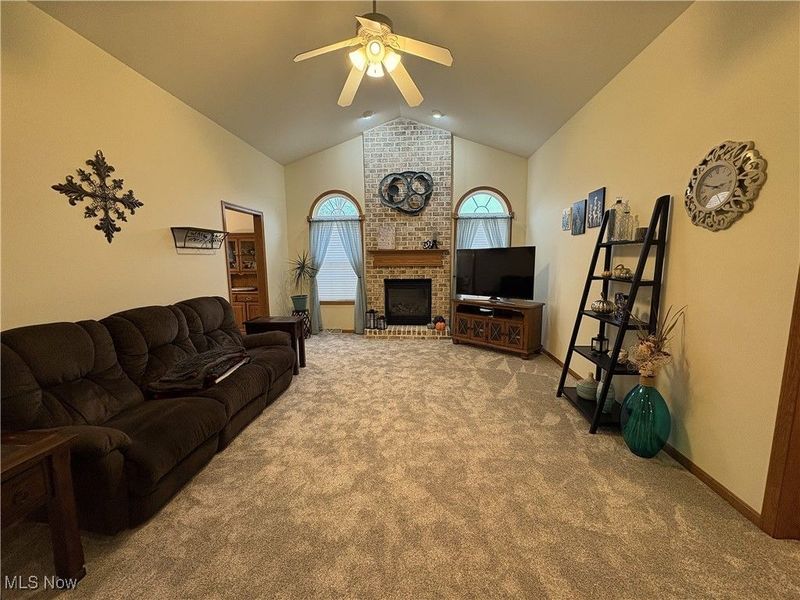 2003 E County Line Road, Mineral Ridge, OH 44440 Photo 6