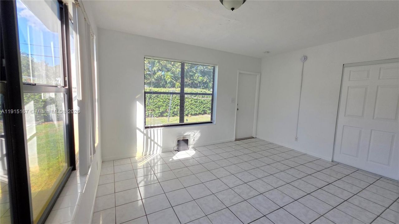 525 NE 132nd Ter, Unit 525 or 527, North Miami, FL 33161 Photo