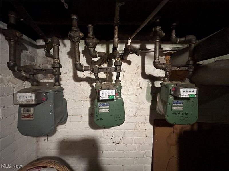 3641 E 54th Street, Cleveland, OH 44105 Photo 18