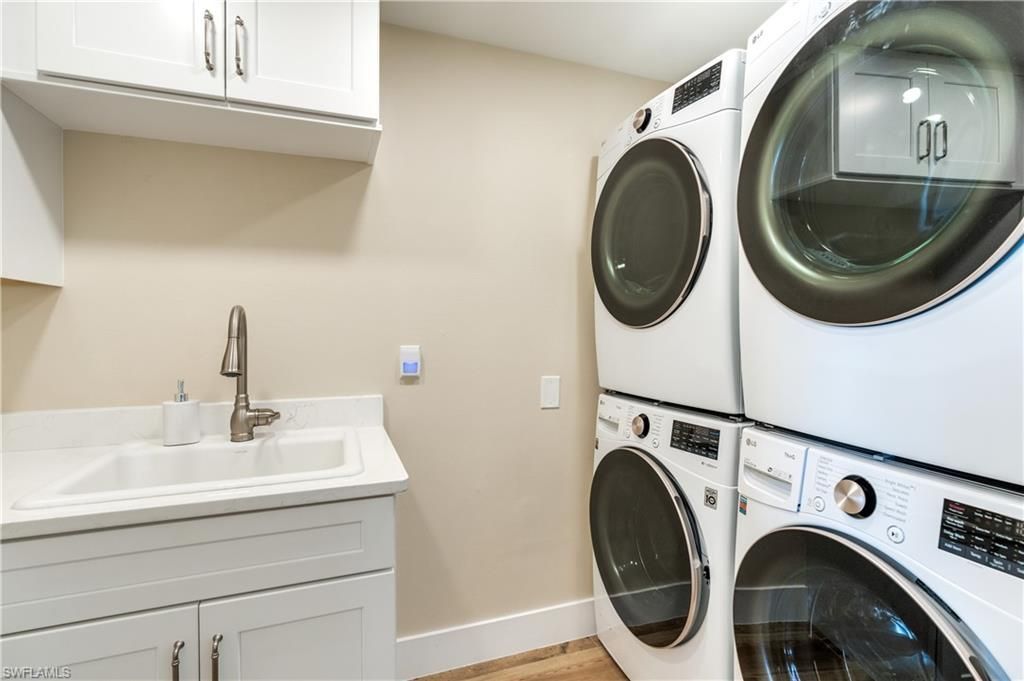 734 Sand Dollar Dr, Sanibel, FL 33957 Photo