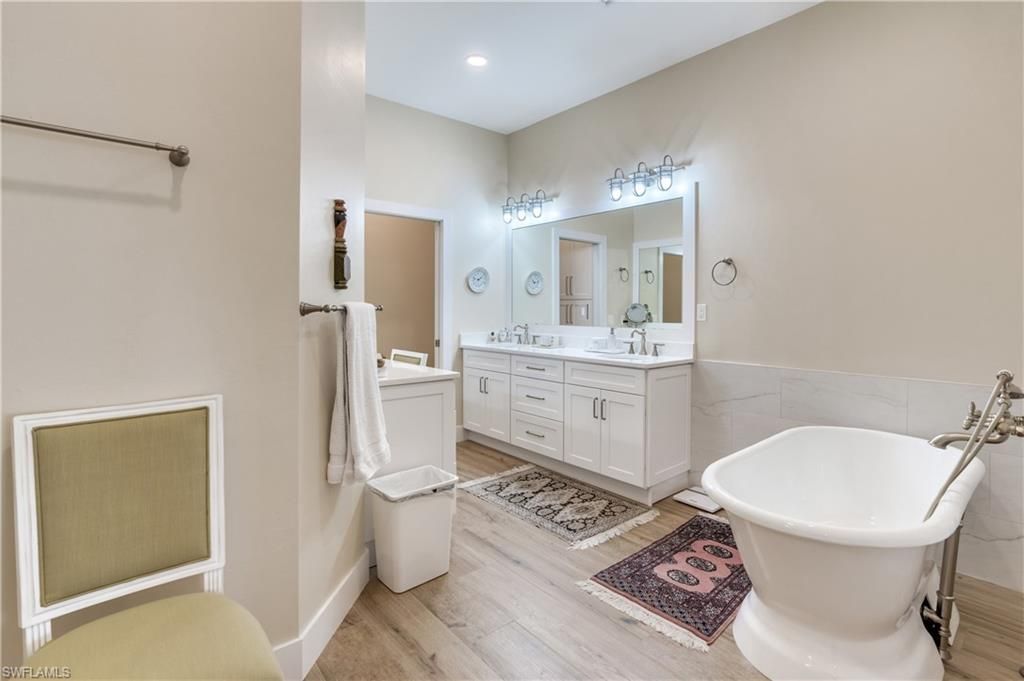 734 Sand Dollar Dr, Sanibel, FL 33957 Photo