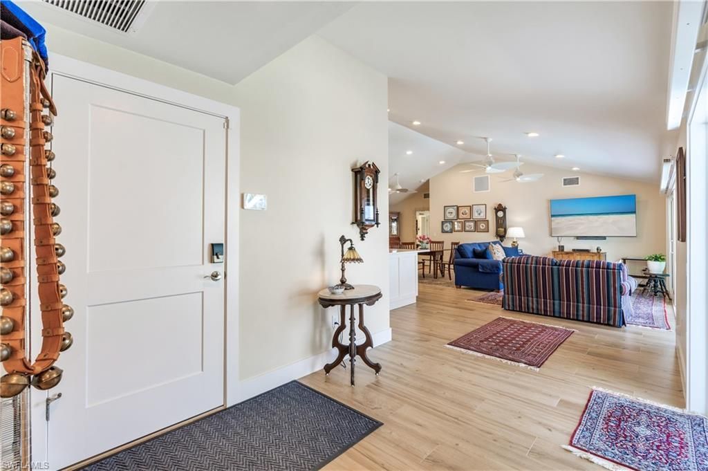 734 Sand Dollar Dr, Sanibel, FL 33957 Photo