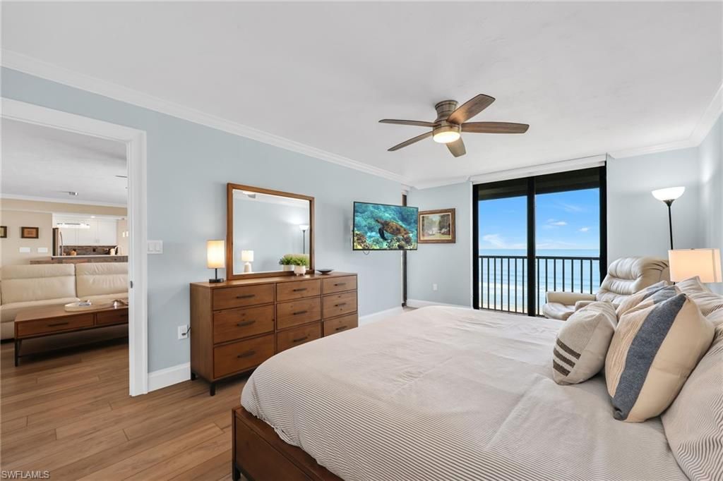 9653 Gulf Shore Dr, Unit 402, Naples, FL 34108 Photo