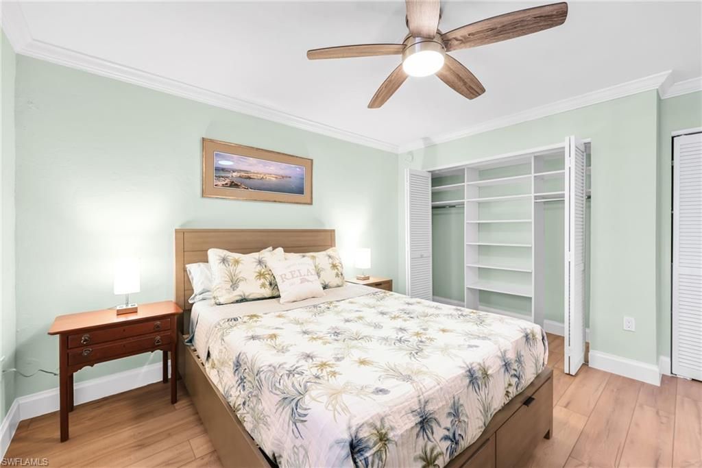 9653 Gulf Shore Dr, Unit 402, Naples, FL 34108 Photo