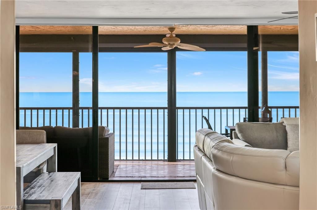 9653 Gulf Shore Dr, Unit 402, Naples, FL 34108 Photo