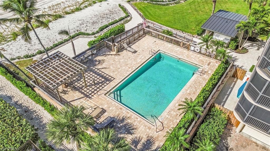 9653 Gulf Shore Dr, Unit 402, Naples, FL 34108 Photo