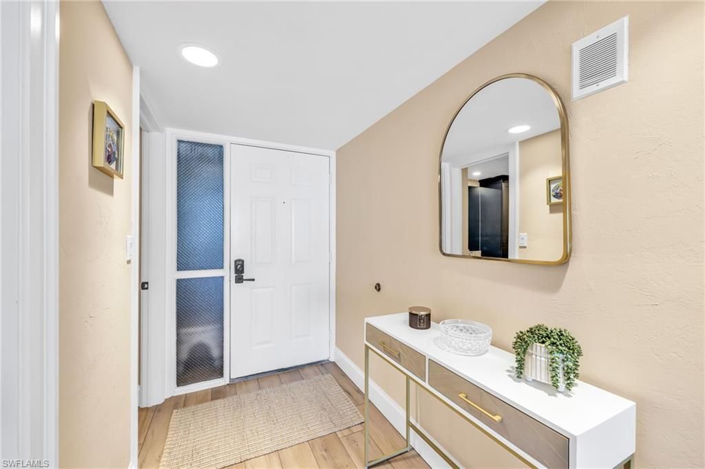 9653 Gulf Shore Dr, Unit 402, Naples, FL 34108 Photo