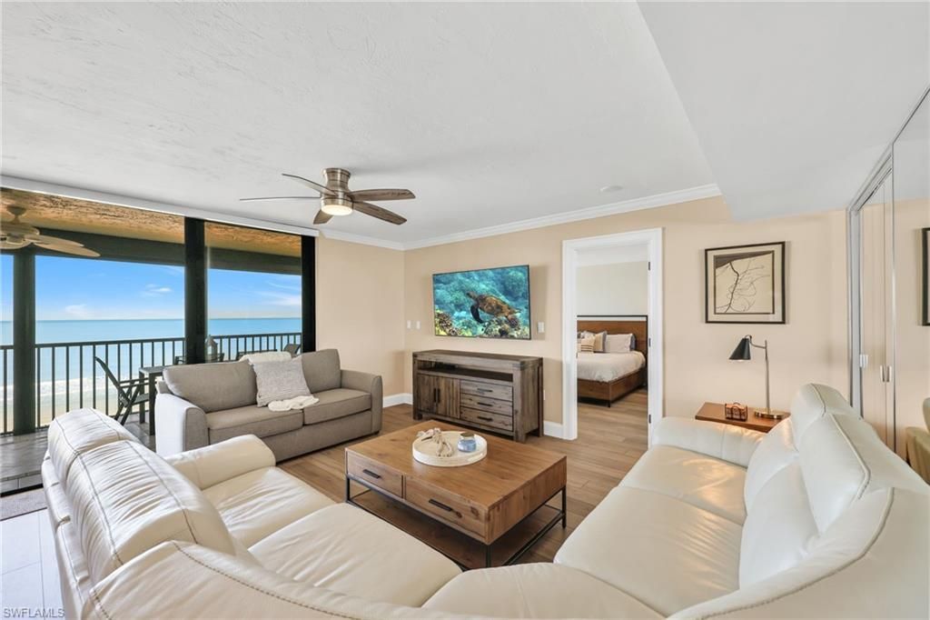 9653 Gulf Shore Dr, Unit 402, Naples, FL 34108 Photo