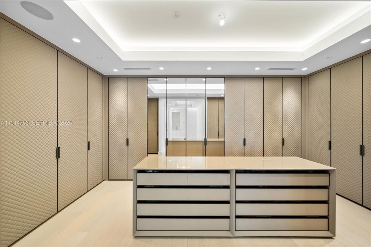 17901 Collins Ave, Unit 4507, Sunny Isles Beach, FL 33160 Photo