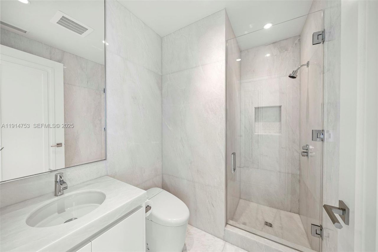 17901 Collins Ave, Unit 4507, Sunny Isles Beach, FL 33160 Photo