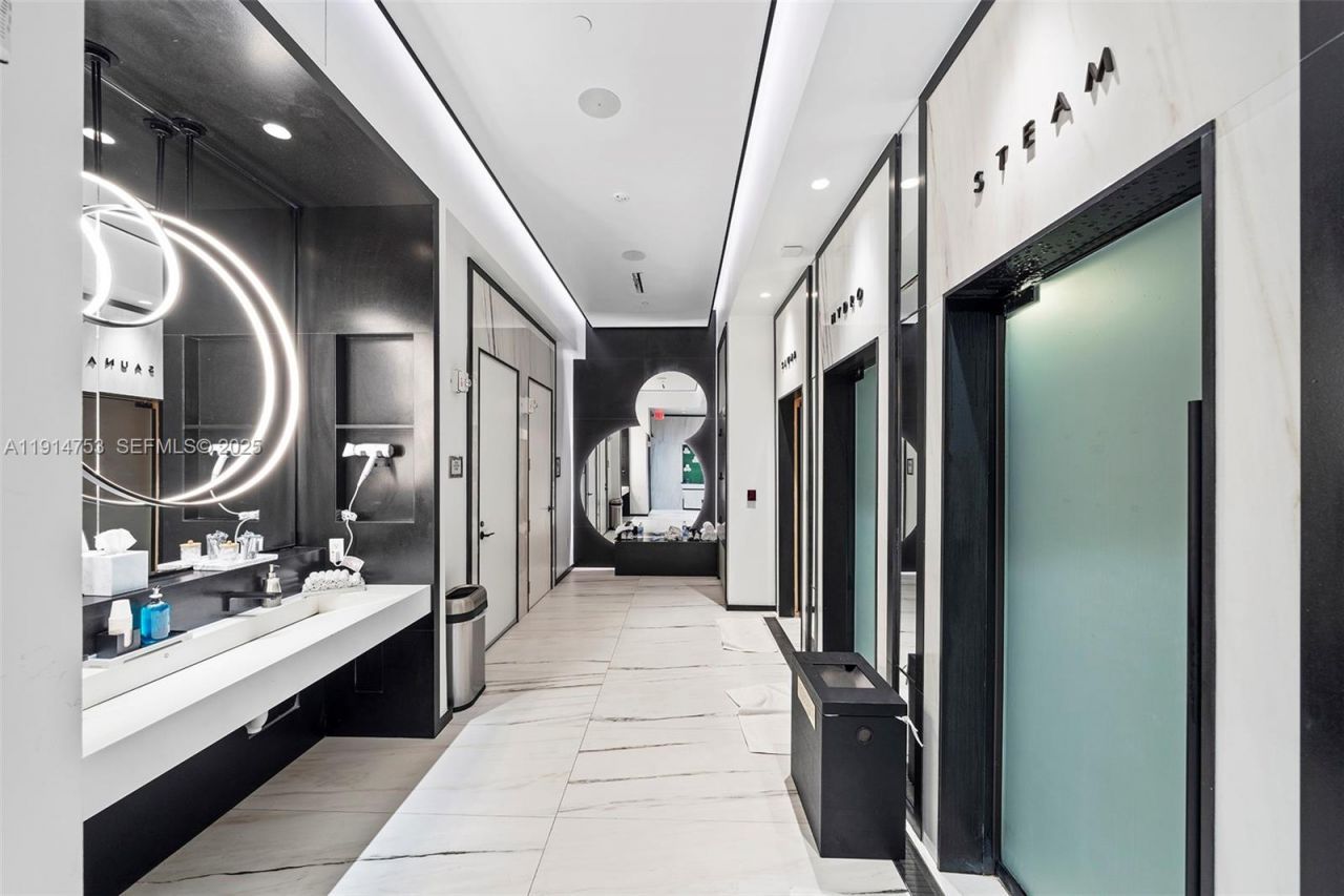 17901 Collins Ave, Unit 4507, Sunny Isles Beach, FL 33160 Photo