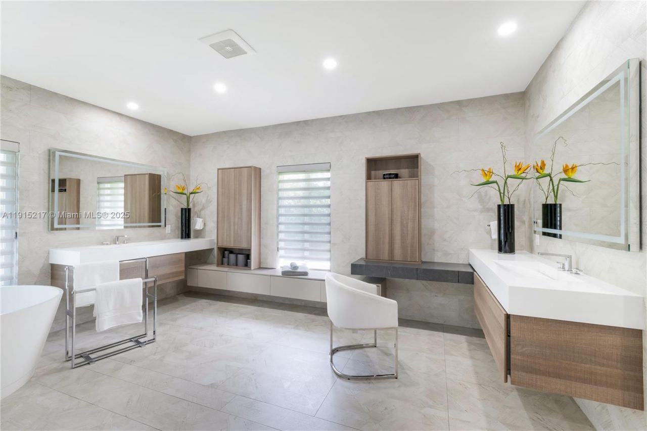 8941 SW 65th Ct, Unit 8941, Pinecrest, FL 33156 Photo