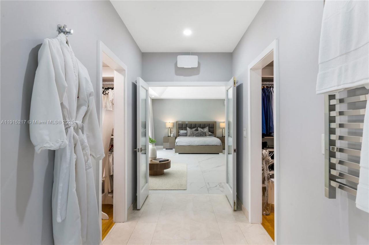 8941 SW 65th Ct, Unit 8941, Pinecrest, FL 33156 Photo