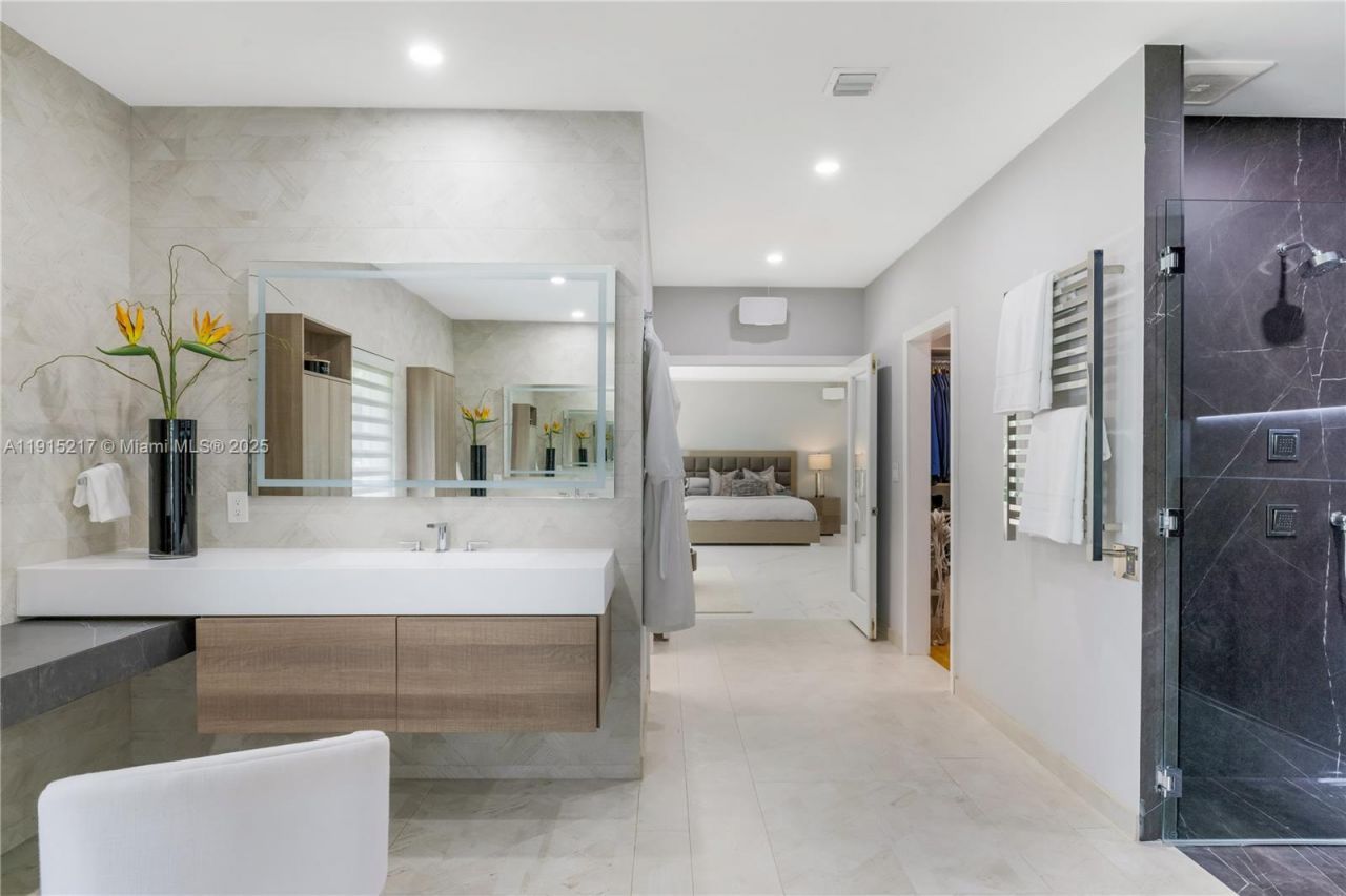 8941 SW 65th Ct, Unit 8941, Pinecrest, FL 33156 Photo