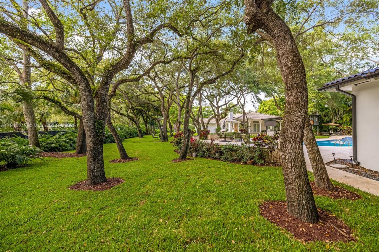 8941 SW 65th Ct, Unit 8941, Pinecrest, FL 33156 Photo