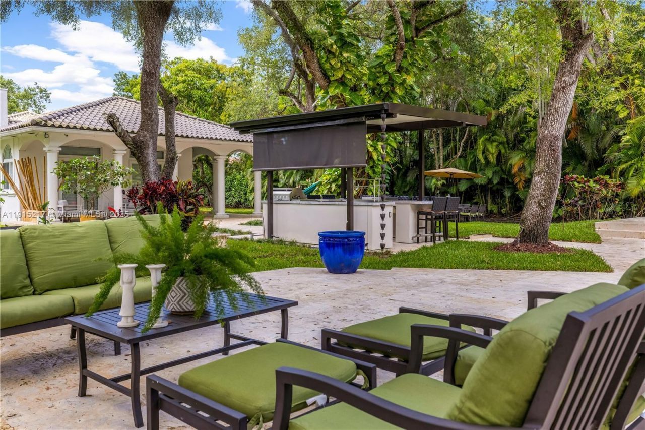 8941 SW 65th Ct, Unit 8941, Pinecrest, FL 33156 Photo