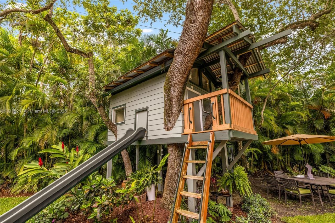 8941 SW 65th Ct, Unit 8941, Pinecrest, FL 33156 Photo