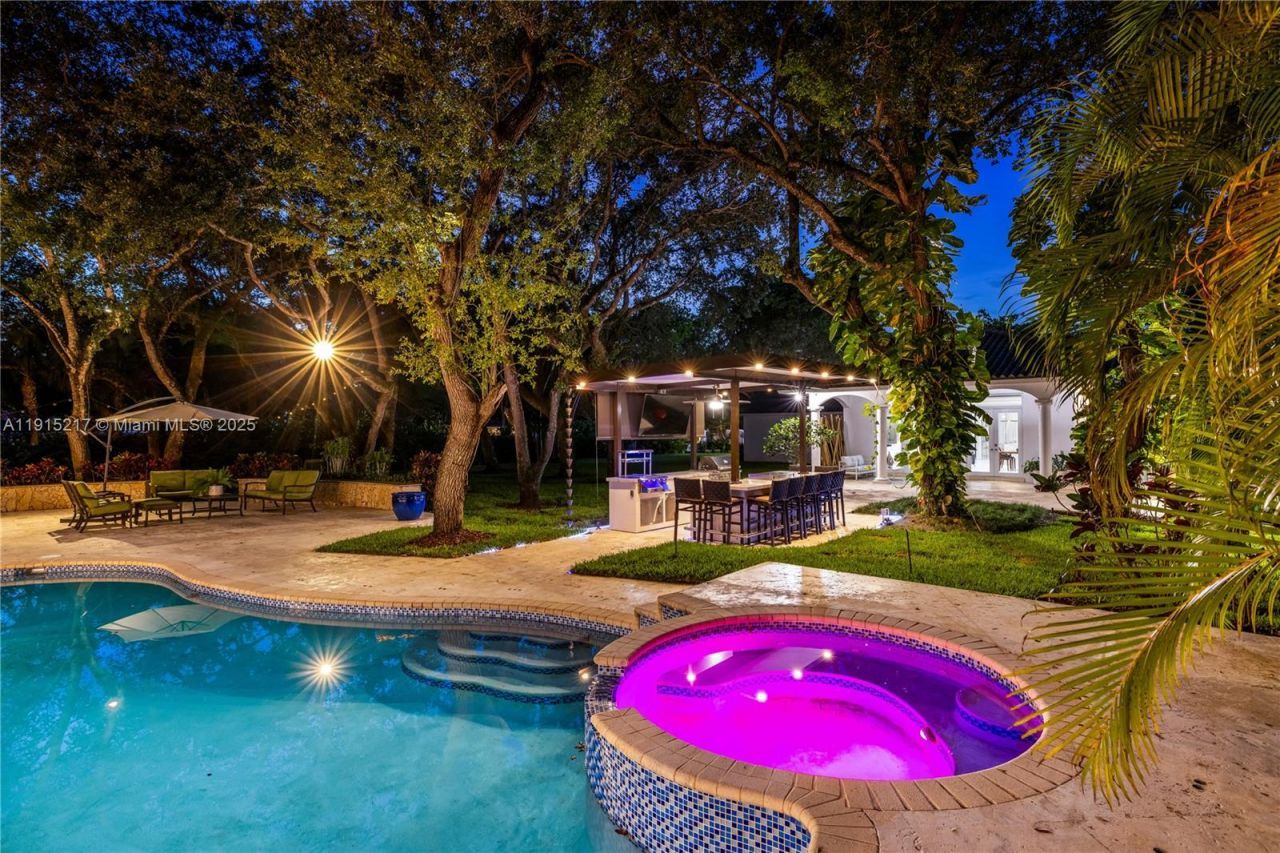 8941 SW 65th Ct, Unit 8941, Pinecrest, FL 33156 Photo