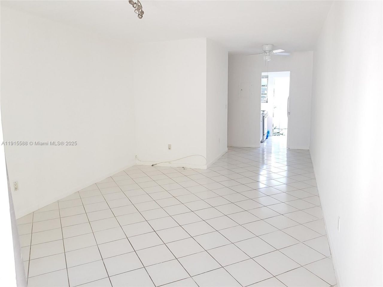 1021 Michigan Ave, Unit 10, Miami Beach, FL 33139 Photo